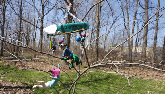 Here they are...dancing in the wind. :) I showed Christine. She was like, "He probably has just the place for that." I showed my mom and she said, "Tell him that if he doesn't want it...to send it back." Ha. 
