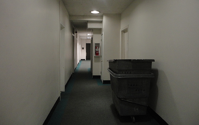 Oh, let me tell you also about this CREEPY HALLWAY. 