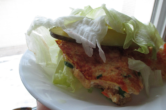 I didn't have a bun so I used a lettuce wrap. 